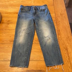 Signature Levi’s cropped jeans size 4
